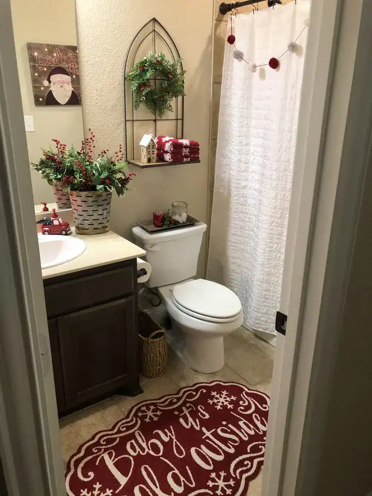 Christmas Bathroom Decor