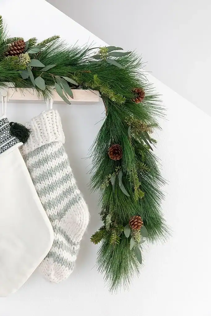 Garlands decor ideas  