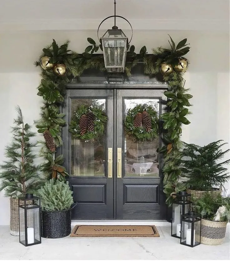 Modern Christmas Front Door Decor   