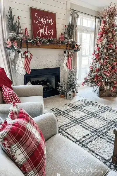 Red Christmas Living Room Decor