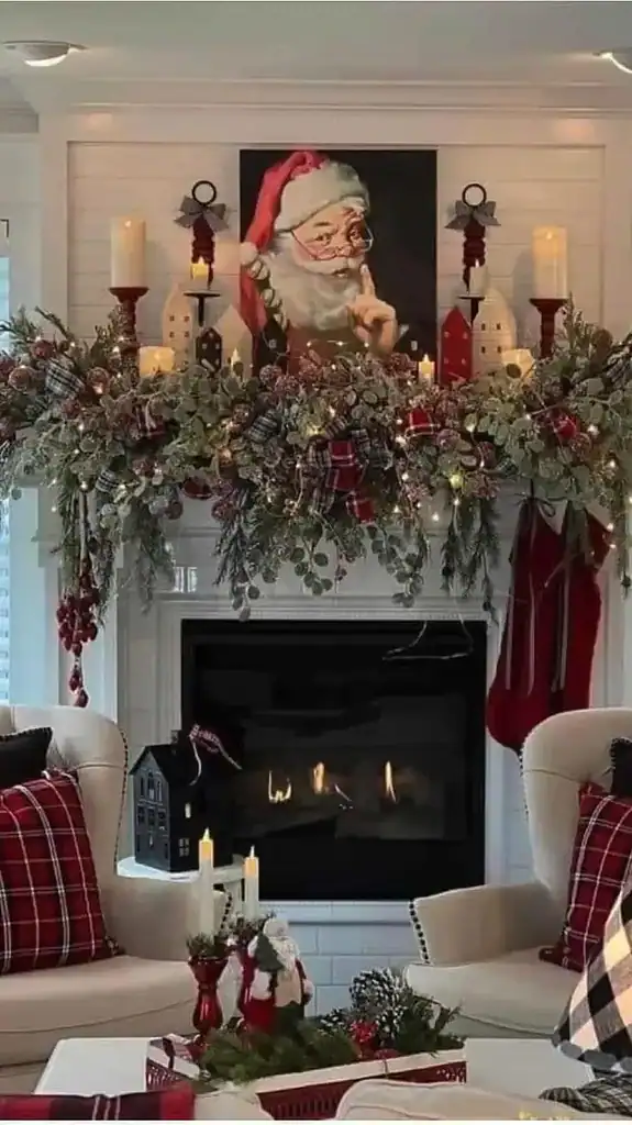 26 Delightful Christmas Mantel Decor Ideas for a Festive Home 4 Classic Christmas mantel decor