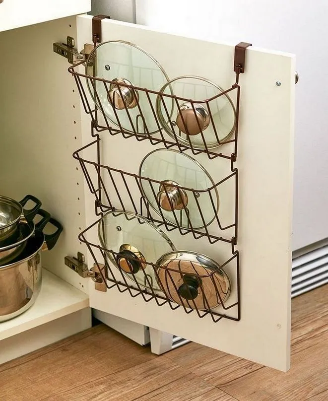 Small Kitchen Organization