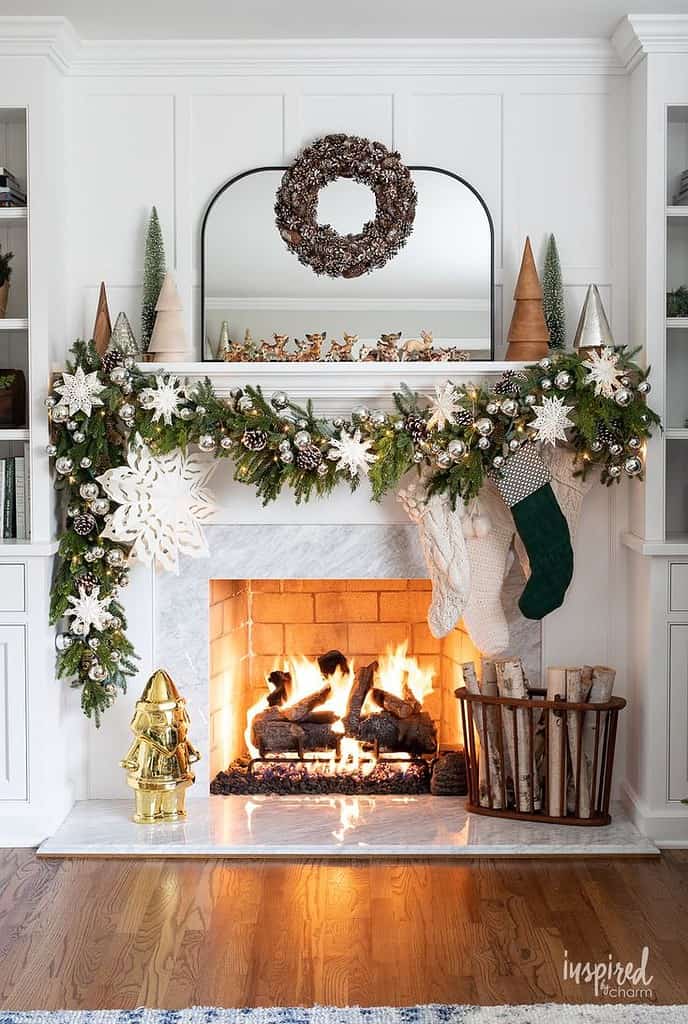26 Delightful Christmas Mantel Decor Ideas for a Festive Home 13 Winter Christmas Mantel