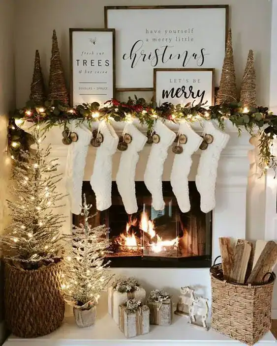 26 Delightful Christmas Mantel Decor Ideas for a Festive Home 2 farmhouse Christmas mantel