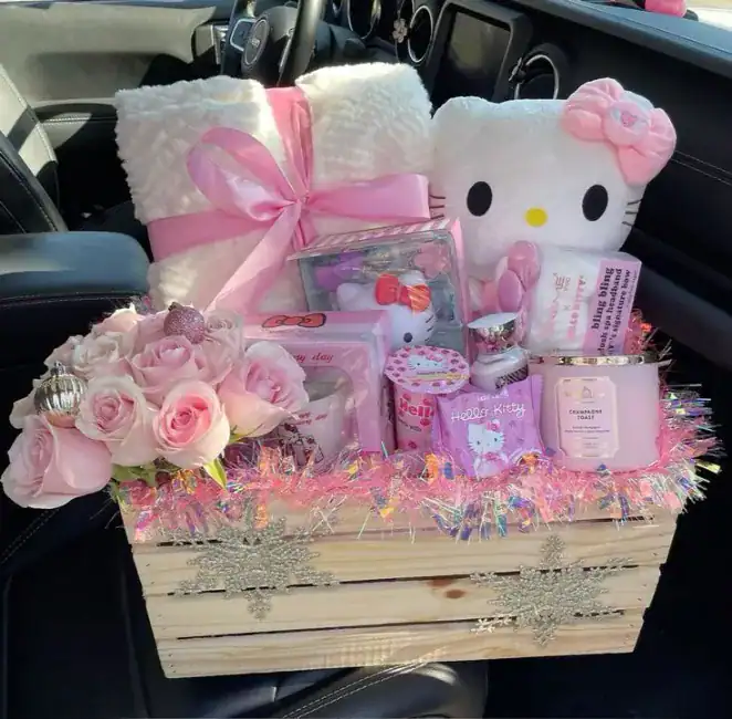 12 Best Valetines Day Gift Basket Ideas Your Loved Ones Will Adore 10 girlfriend valentines gift ideas