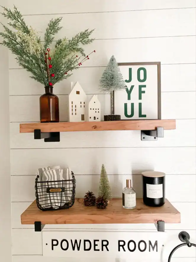 Christmas Bathroom Shelf Decor