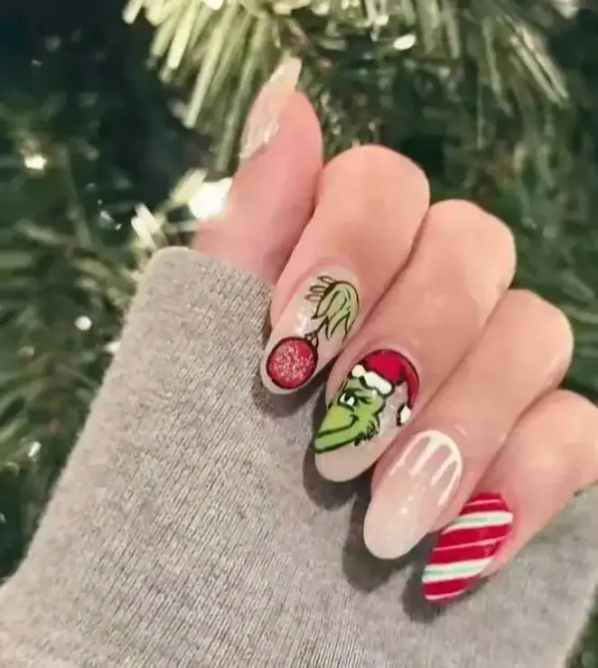 28 Easy Christmas Nail Design Ideas That Are Extra Festive 29 Grinch Nails