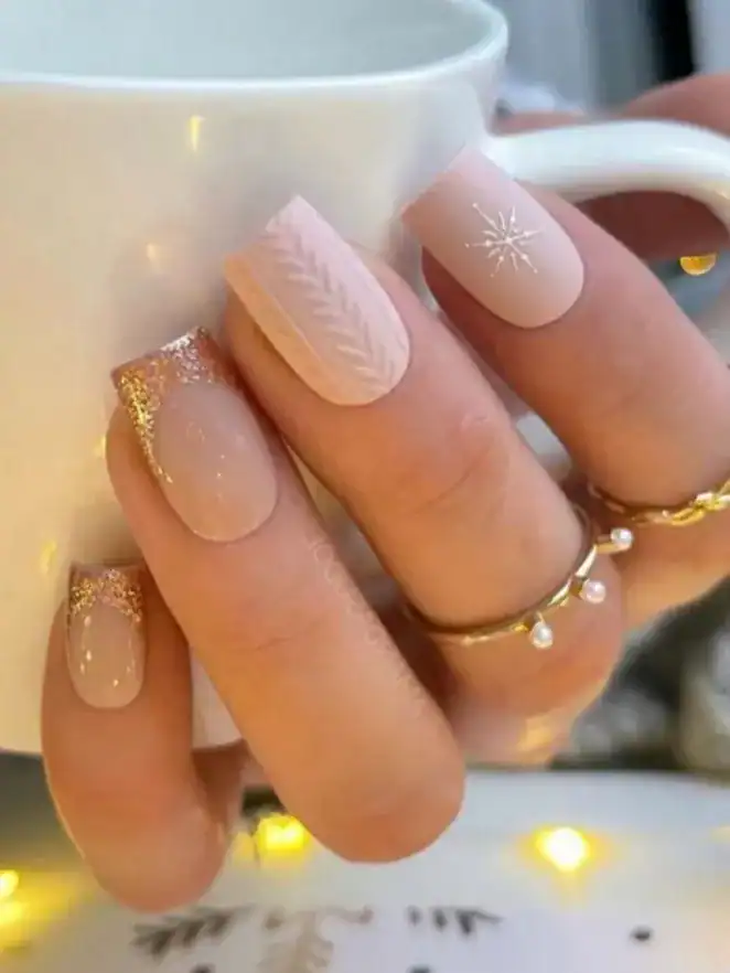 28 Easy Christmas Nail Design Ideas That Are Extra Festive 20 Neutral Christmas Nails