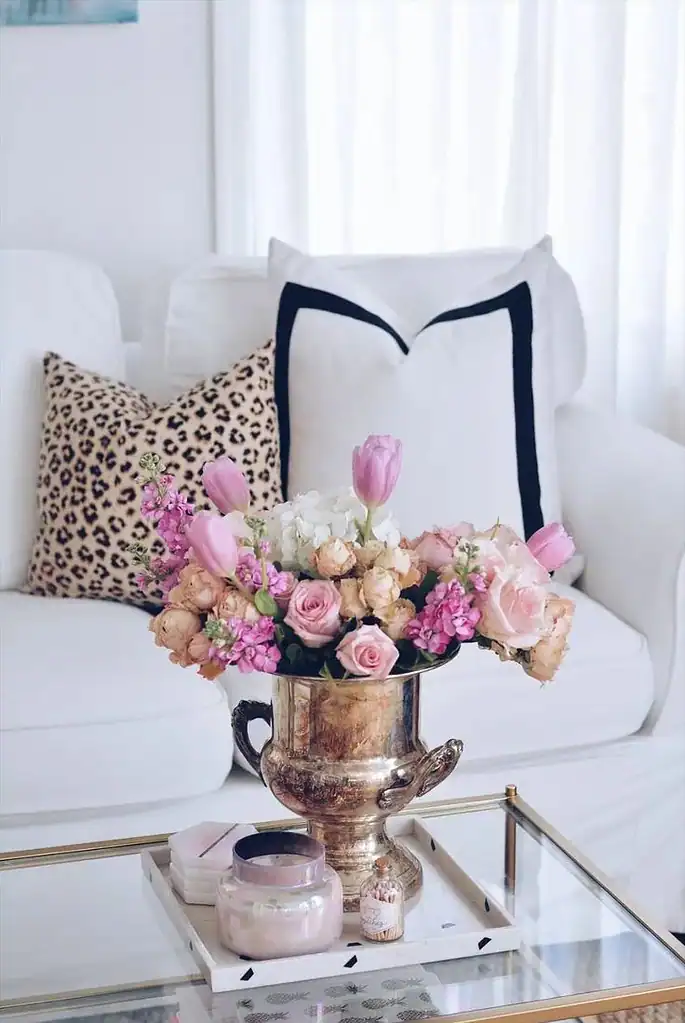 Coffee-table-decor-ideas-for-living- room