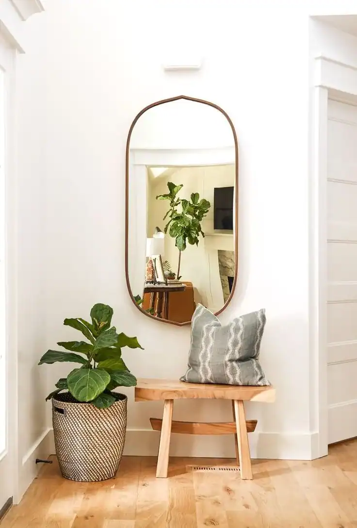 25 Stylish Small Entryway Decor Ideas to Get Inspired By 32 Elegant small foyer Ideas