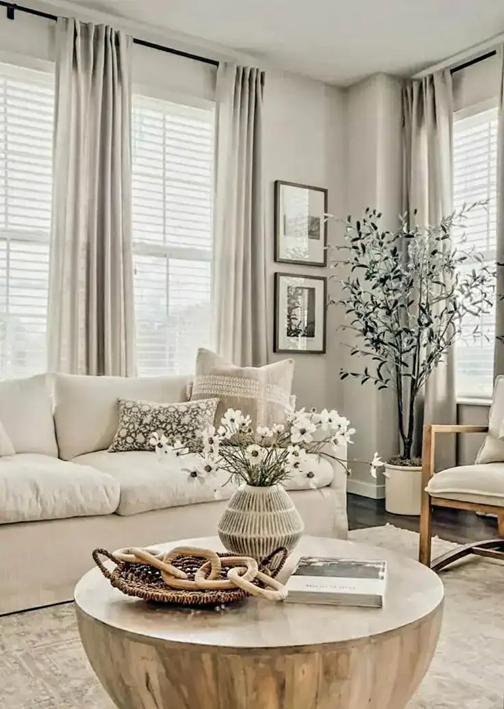27 Coffee Table Decorating Ideas (That Will Transform From Winter To Spring Home ) 2 modern coffee table decor living room