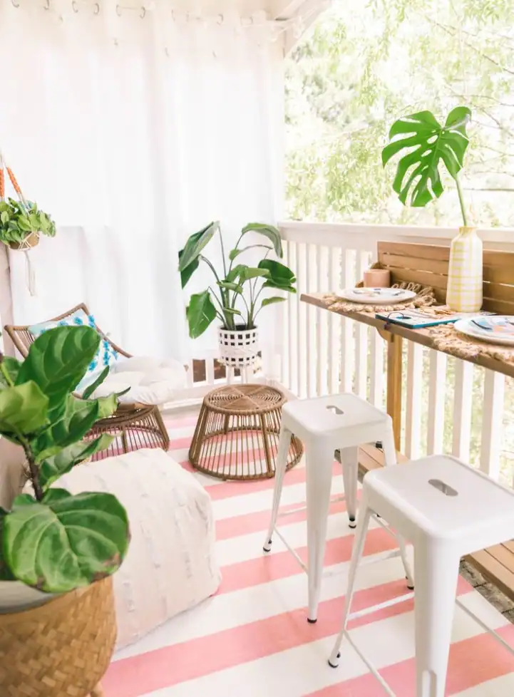 small-apartment-patio-privacy- ideas