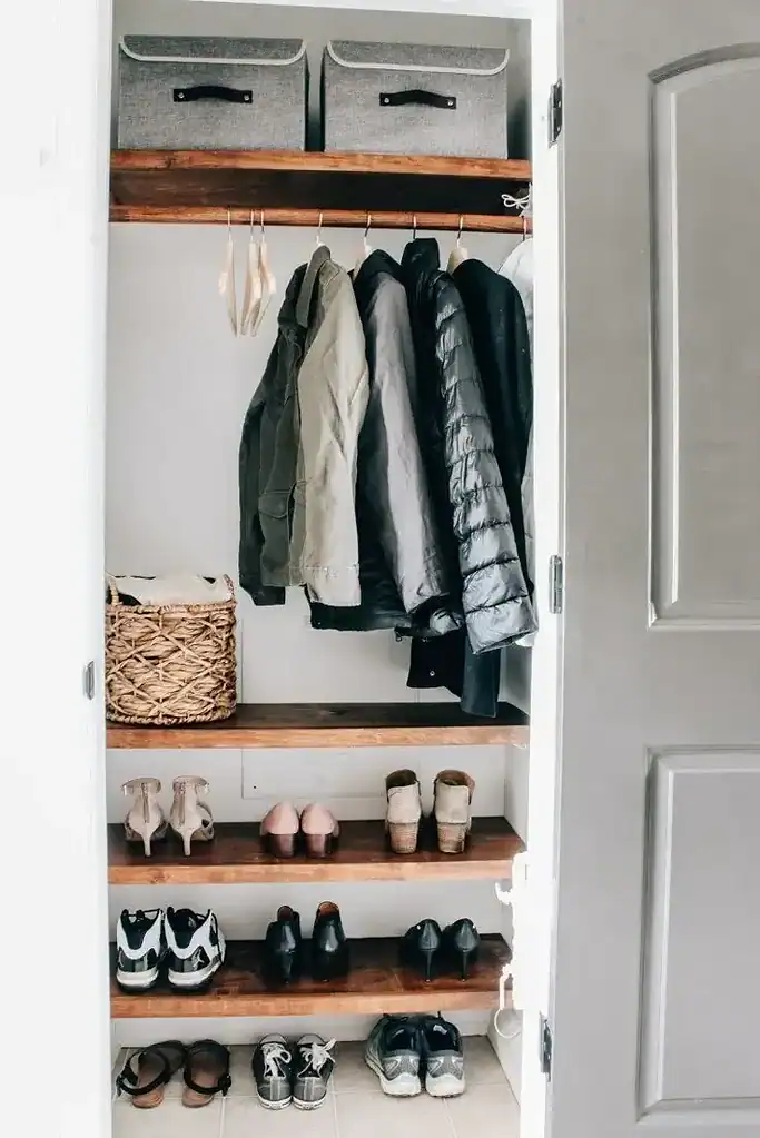 small-entryway-decor-for-small-spaces small-entryway-decor-for-small-spaces