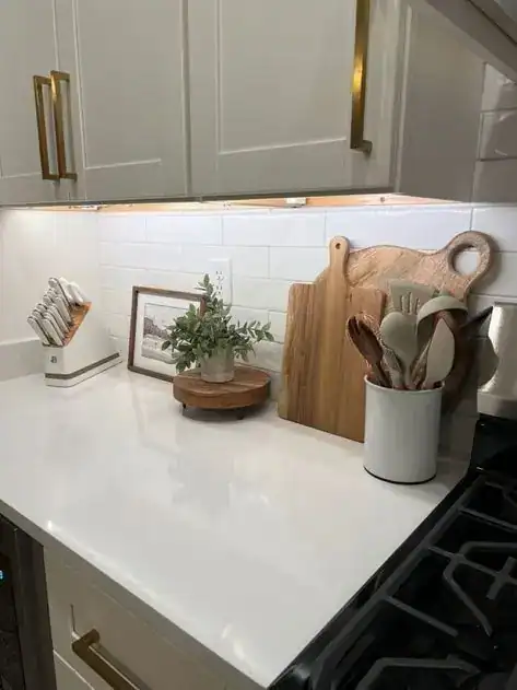 small kitchen counter decor ideas