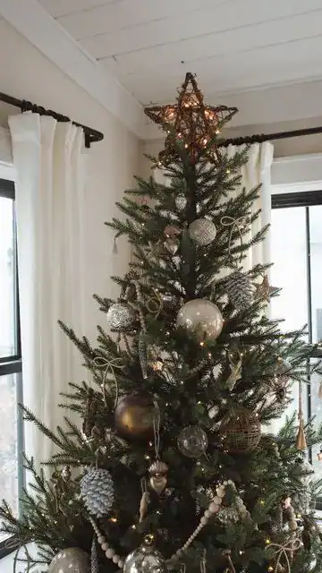 modern farmhouse christmas decor living room fireplace